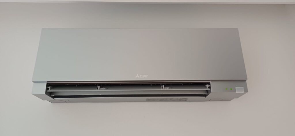 Mitsubishi Premium Silver MSZ-EF